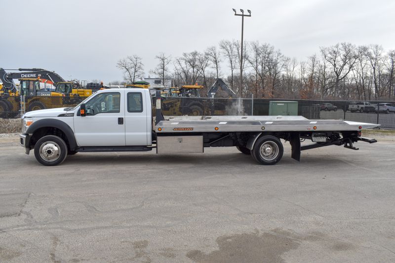 Local Towing Company for Road Assistance and Tire Problems